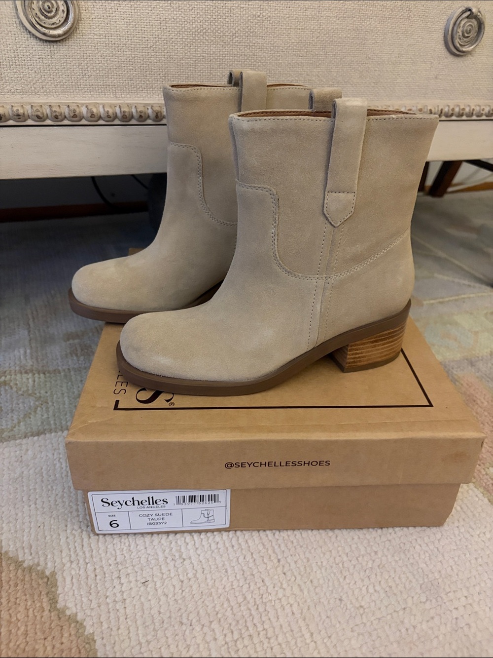 Seychelles Beige Suede Mid-Heel Pull-On Ankle Boots